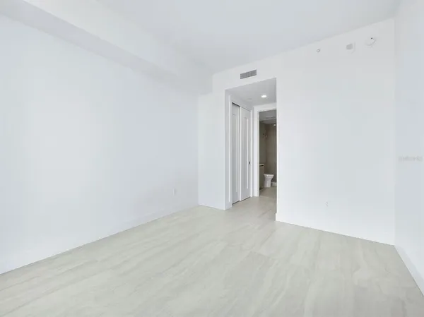 a view of walk in closet