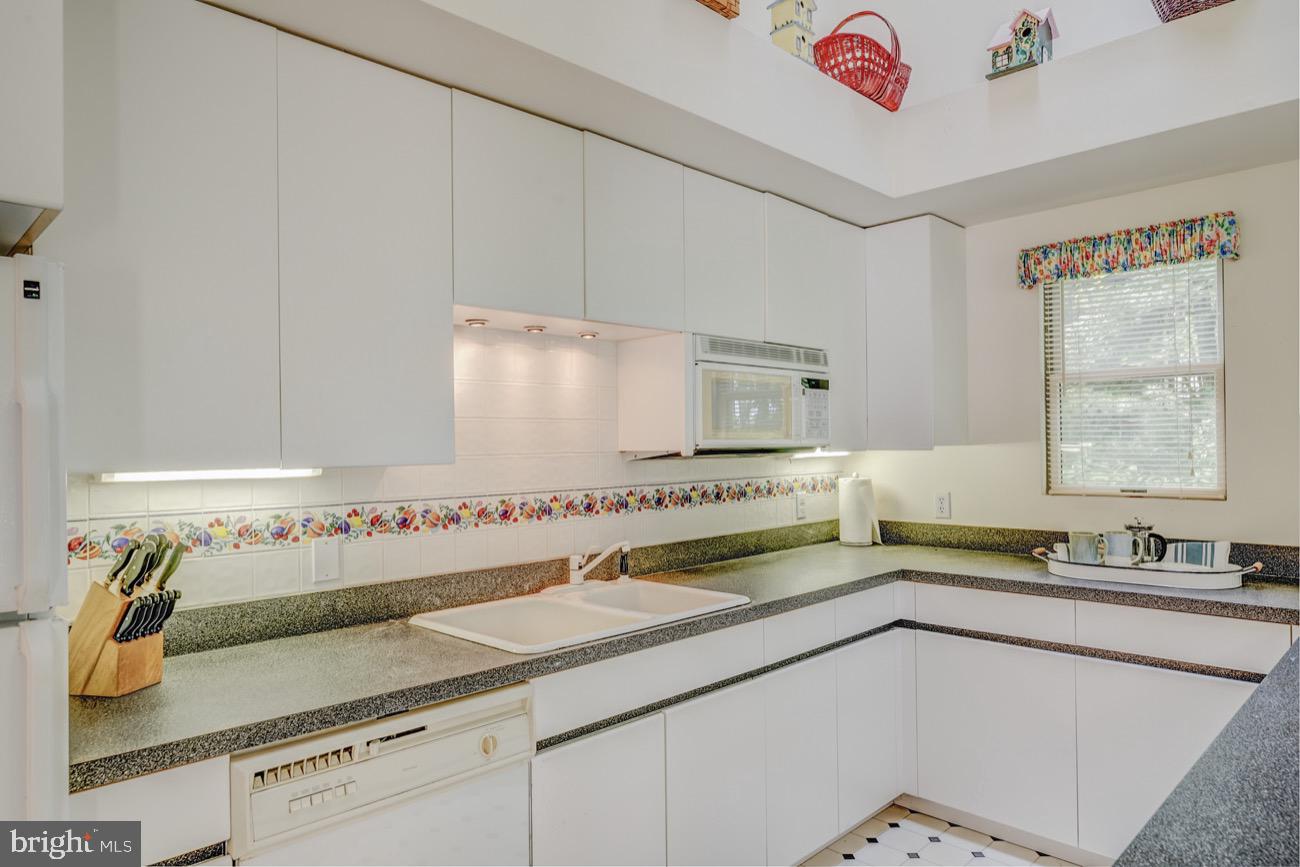 83 Battersea Road Ocean Pines, MD 21811 - Photo 28 of 55 Kitchen view 2