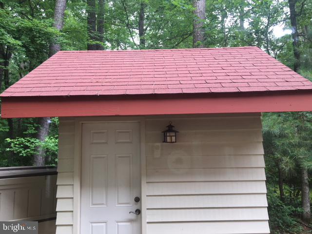 83 Battersea Road Ocean Pines, MD 21811 - Photo 44 of 55 Shed off side rear deck
