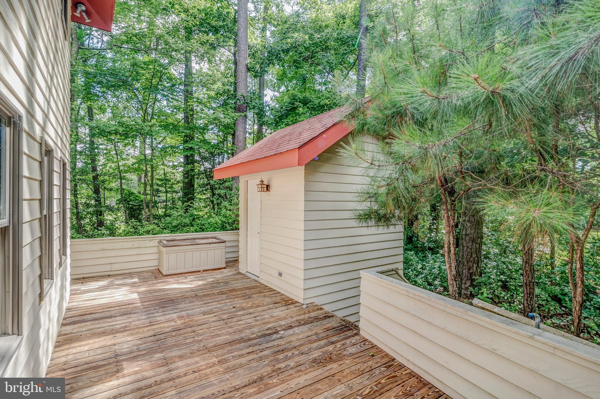 83 Battersea Road Ocean Pines, MD 21811 - Photo 51 of 55 Storage shed on lower deck