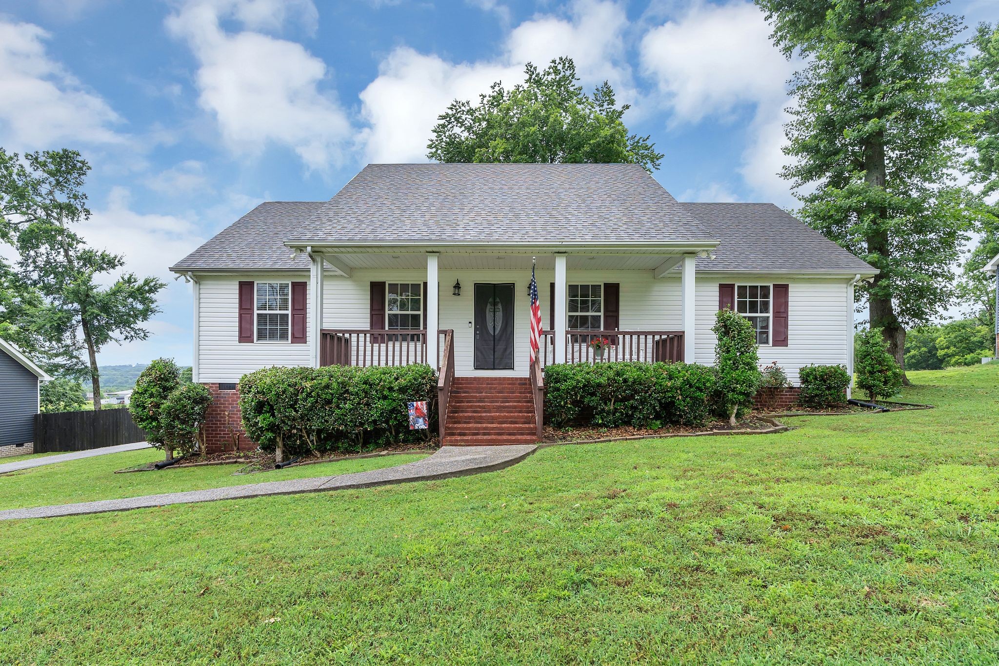 125 Hickory Ridge Lane Hartsville, TN 37074 - Photo 3 of 28