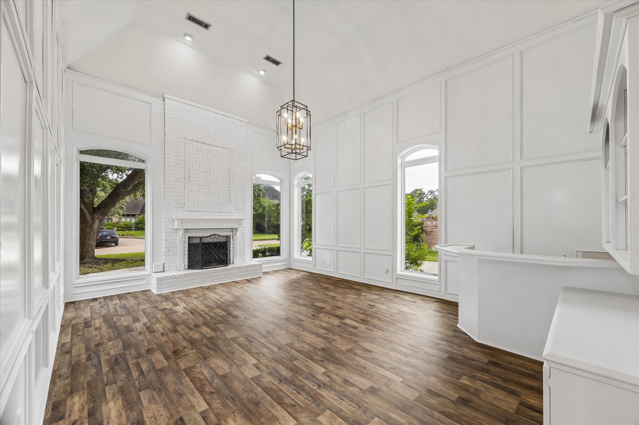 17902 Fernbluff Drive Spring, TX 77379 - Photo 4 of 29 Gallery Image 4