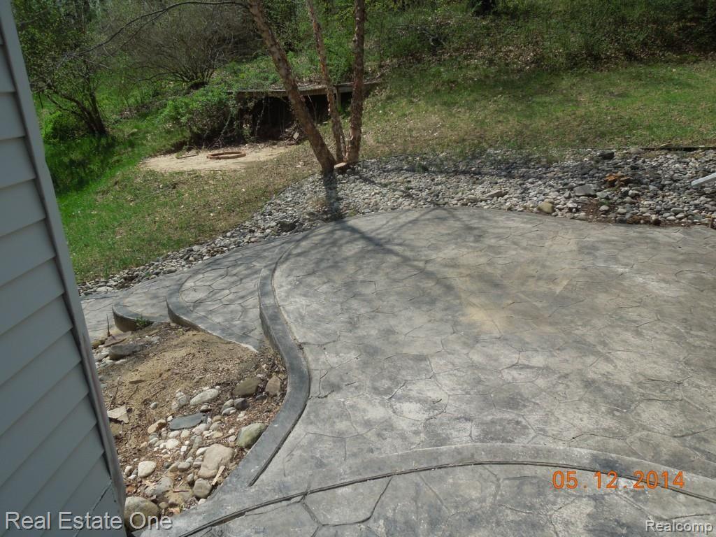 2492 Academy Road Holly, MI 48442 - Photo 9 of 50 Custom Patio
