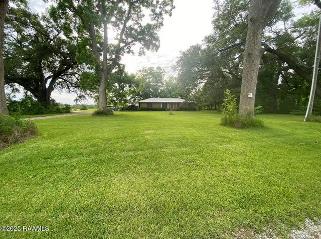 $320,000 | 207 Menard Road, Sunset, LA 70584