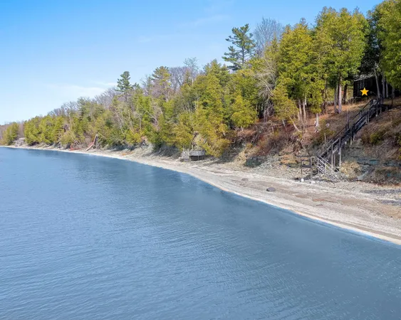 $659,900 | 2441 White Star Road, Brussels, WI 54204