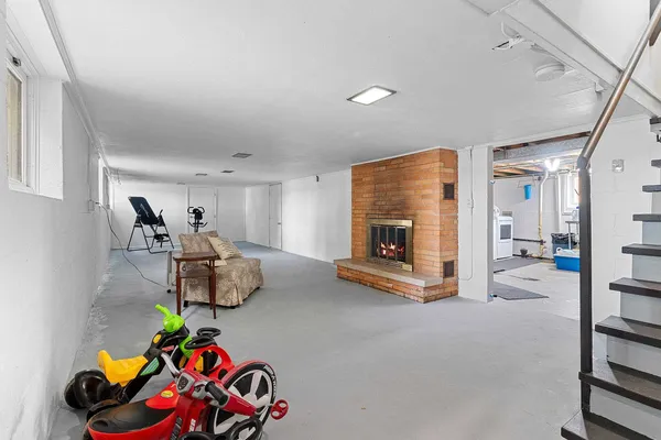 $659,900 | 2441 White Star Road, Brussels, WI 54204