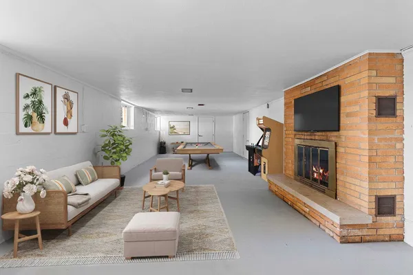 $659,900 | 2441 White Star Road, Brussels, WI 54204