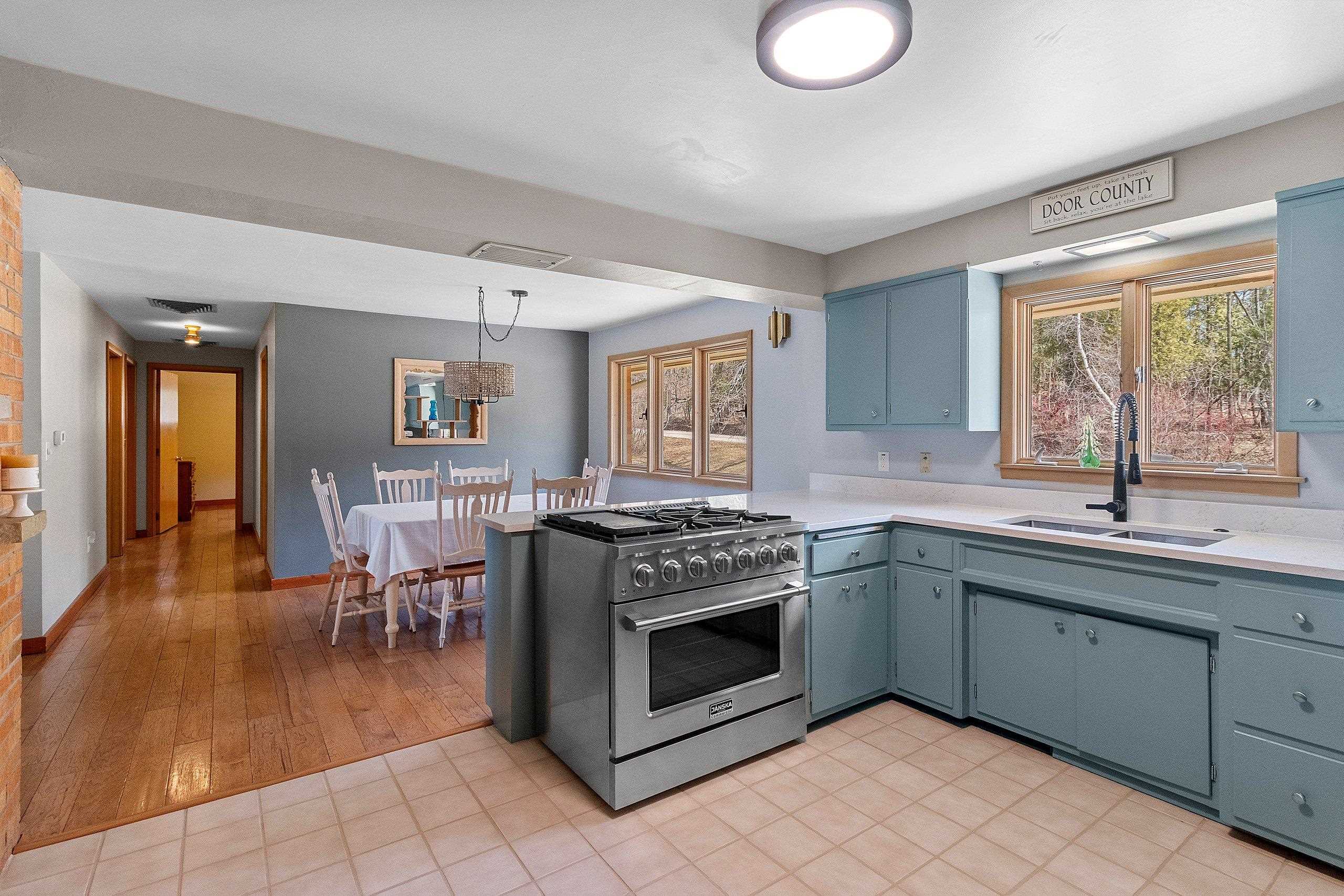 2441 White Star Road Brussels, WI 54204 - Photo 7 of 66