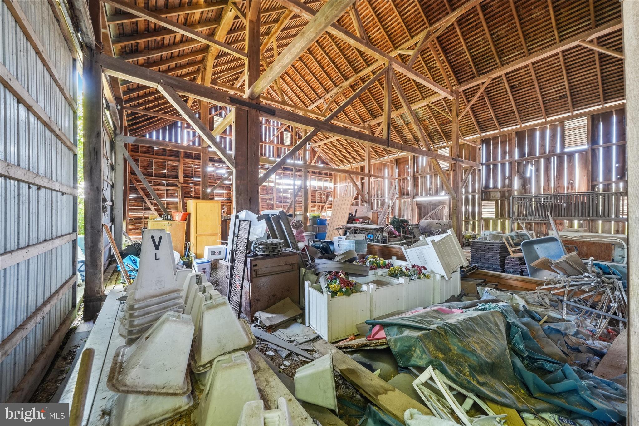20800 Whites Ferry Road Poolesville, MD 20837 - Photo 75 of 94 Bank Barn Storage