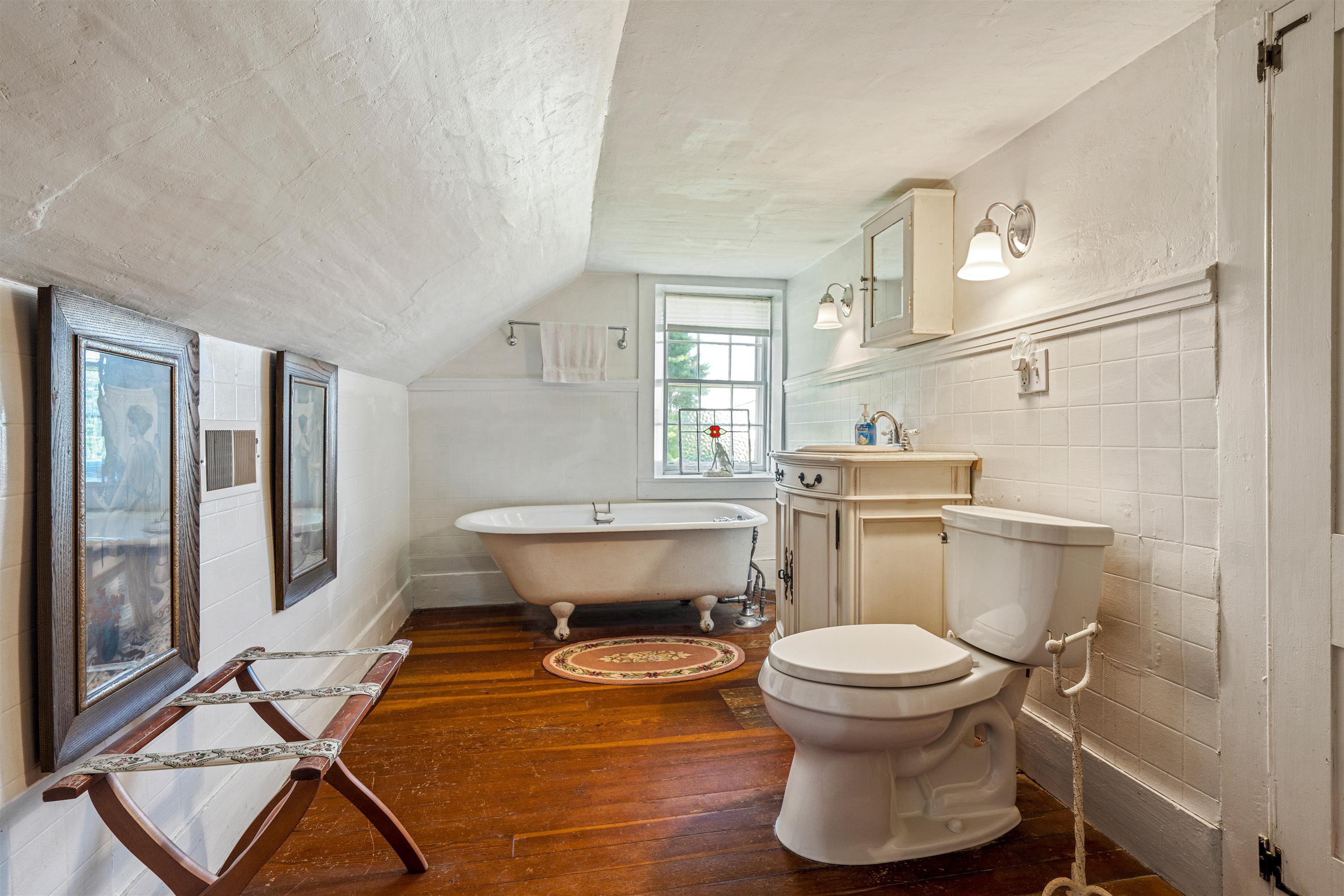 985 Highway 16 Ossipee, NH 03864 - Photo 17 of 40