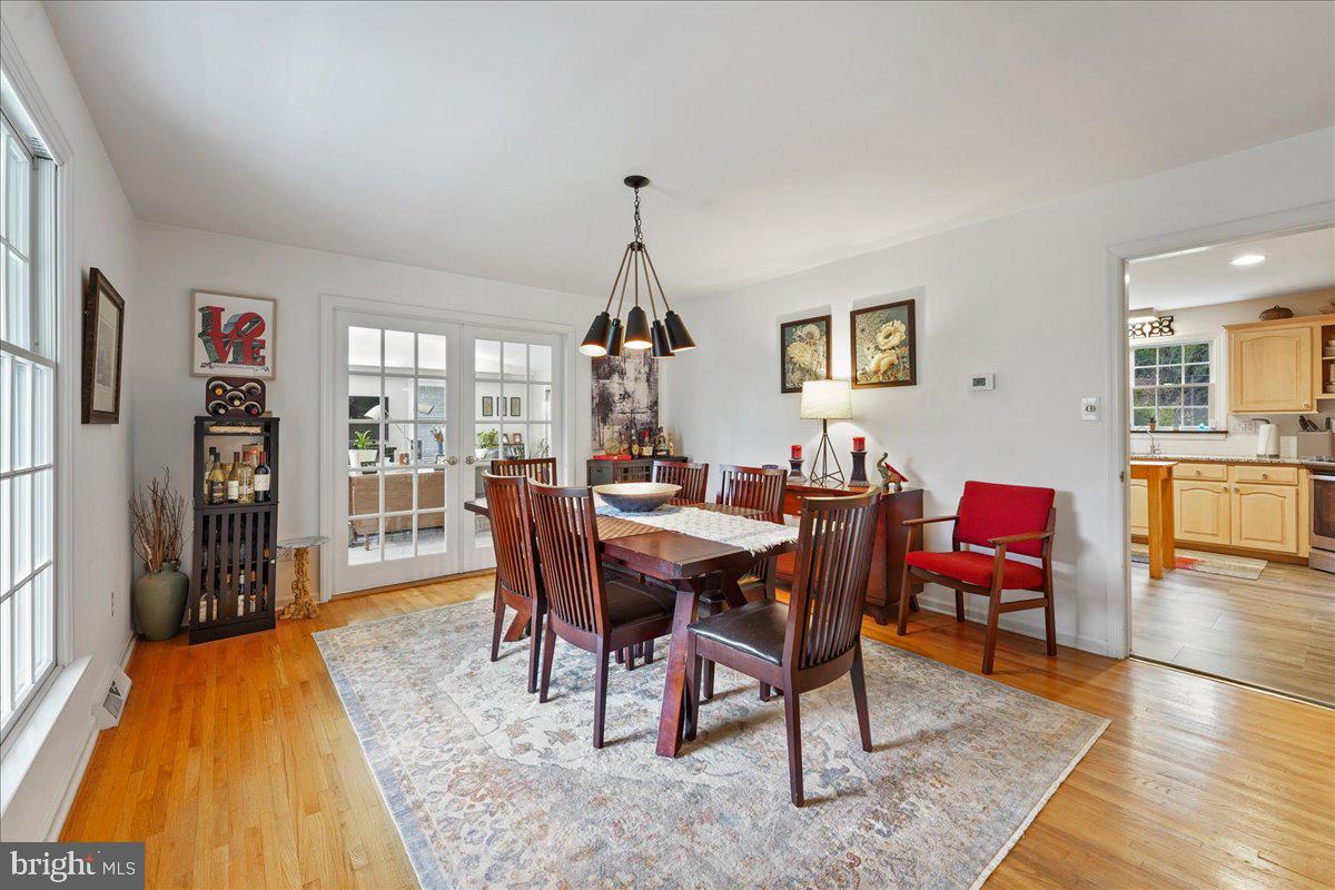 6 Tree Tops Road Landenberg, PA 19350 - Photo 11 of 37 Dining room