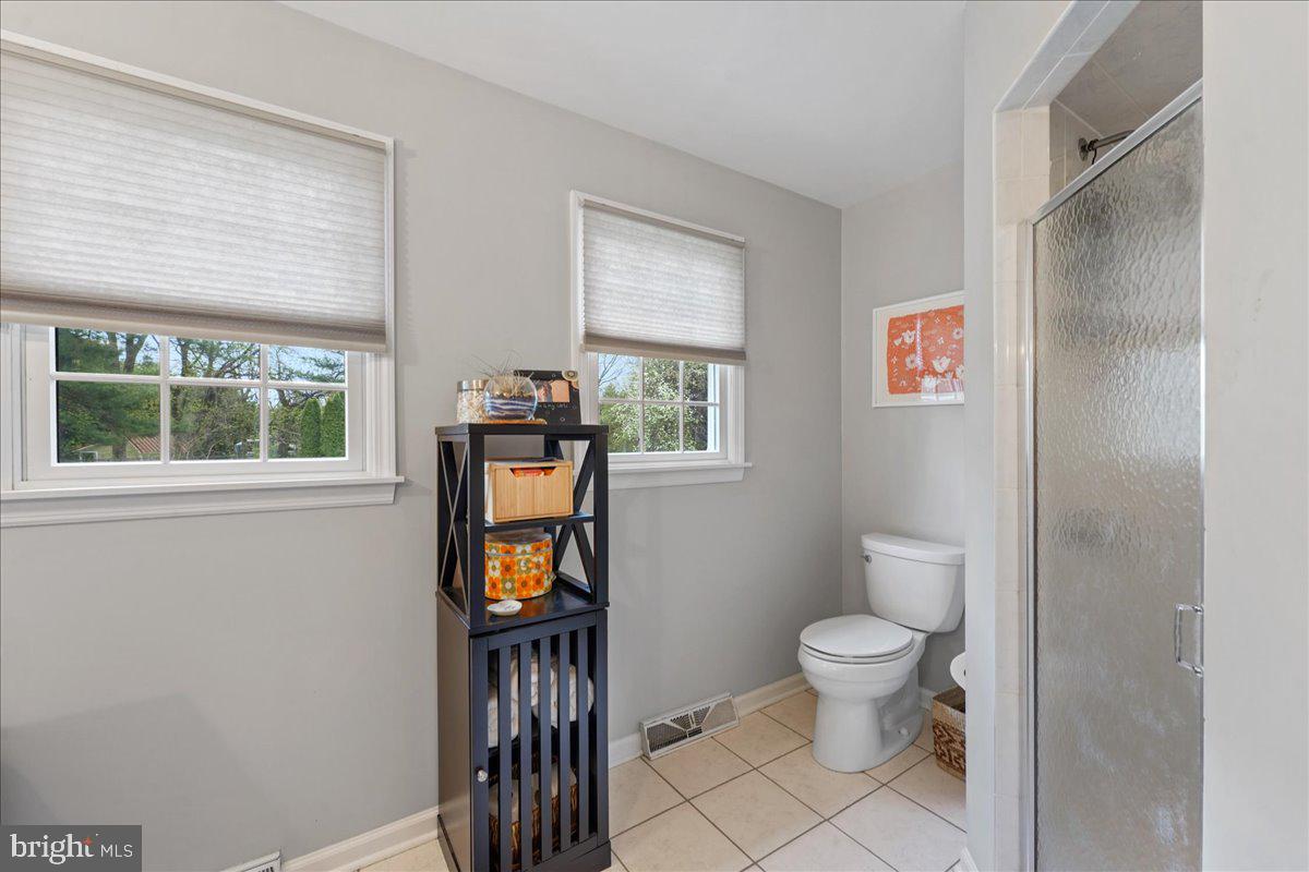 6 Tree Tops Road Landenberg, PA 19350 - Photo 28 of 37 Tile shower