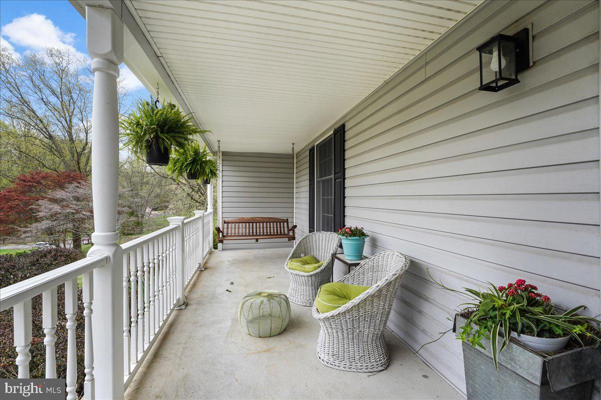 6 Tree Tops Road Landenberg, PA 19350 - Photo 4 of 37 Cute front porch