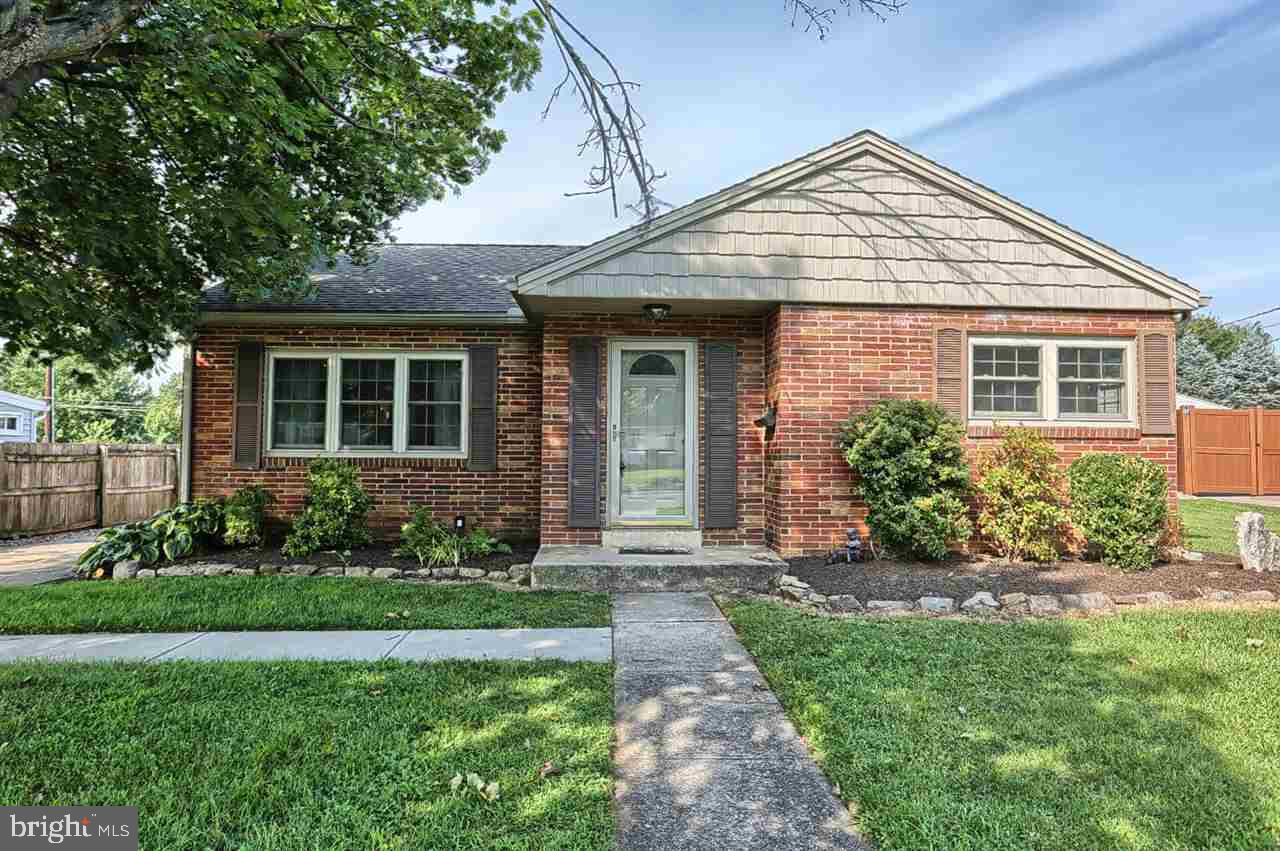 29 Runyon Road Hummelstown, PA 17036 - Photo 1 of 25