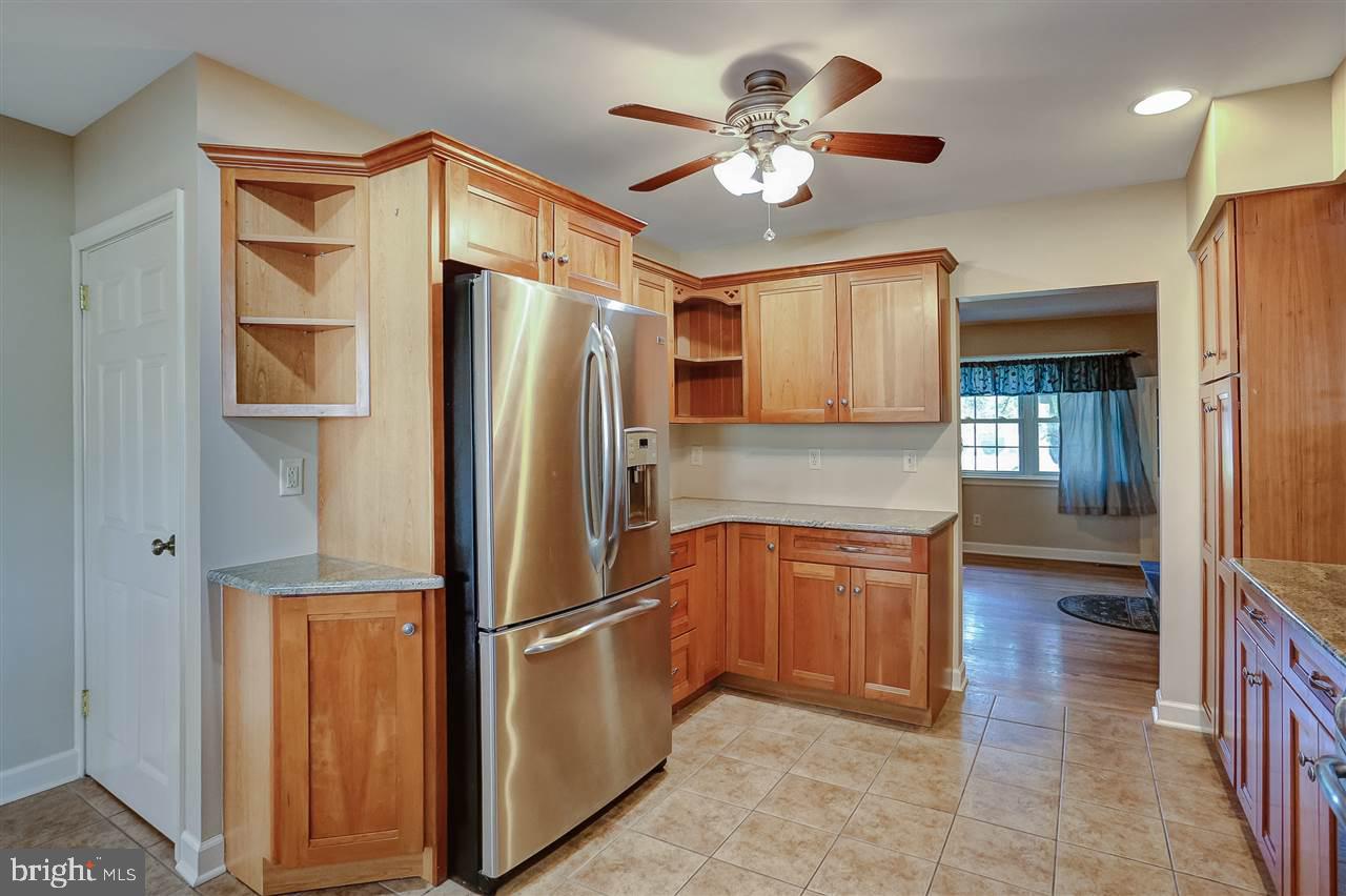 29 Runyon Road Hummelstown, PA 17036 - Photo 11 of 25