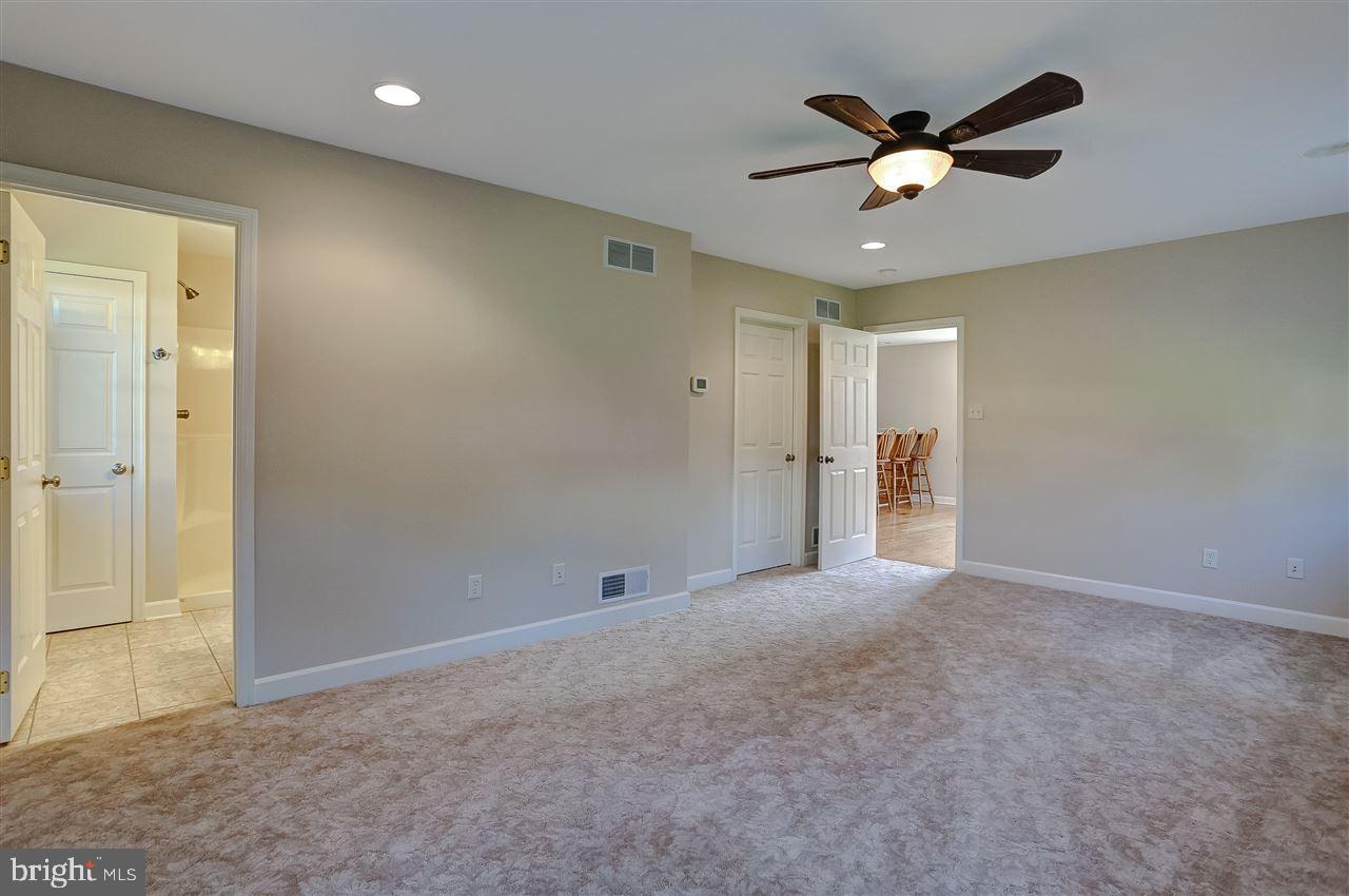 29 Runyon Road Hummelstown, PA 17036 - Photo 15 of 25