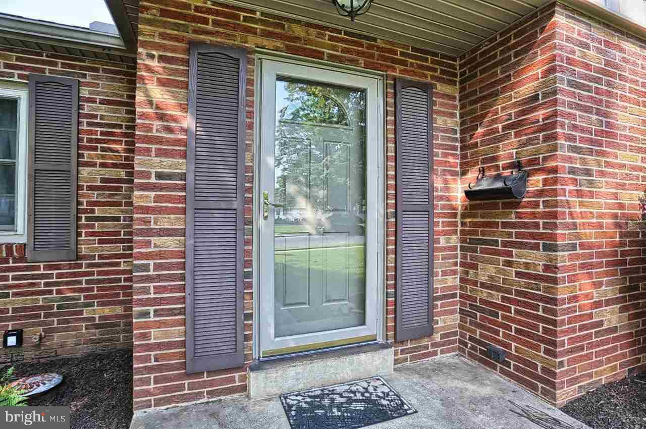 29 Runyon Road Hummelstown, PA 17036 - Photo 3 of 25