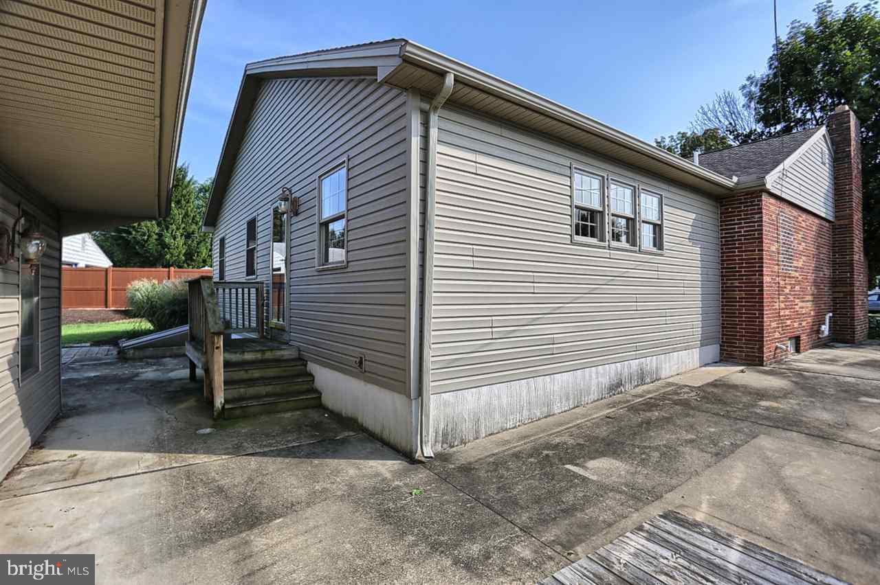 29 Runyon Road Hummelstown, PA 17036 - Photo 4 of 25