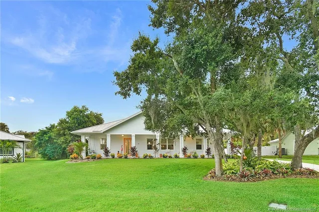 $1,145,000 | 121 Eden Creek Lane, Jensen Beach, FL 34957