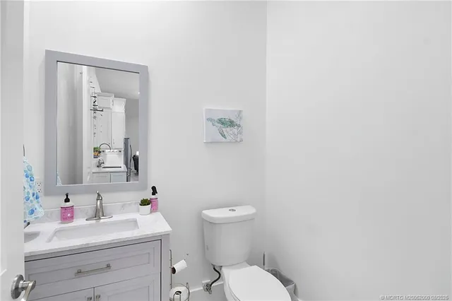 $1,145,000 | 121 Eden Creek Lane, Jensen Beach, FL 34957