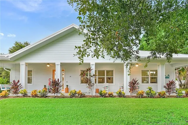 $1,145,000 | 121 Eden Creek Lane, Jensen Beach, FL 34957