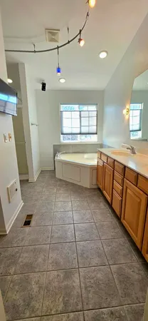 $925,000 | 829 Clover Ridge Lane, Itasca, IL 60143