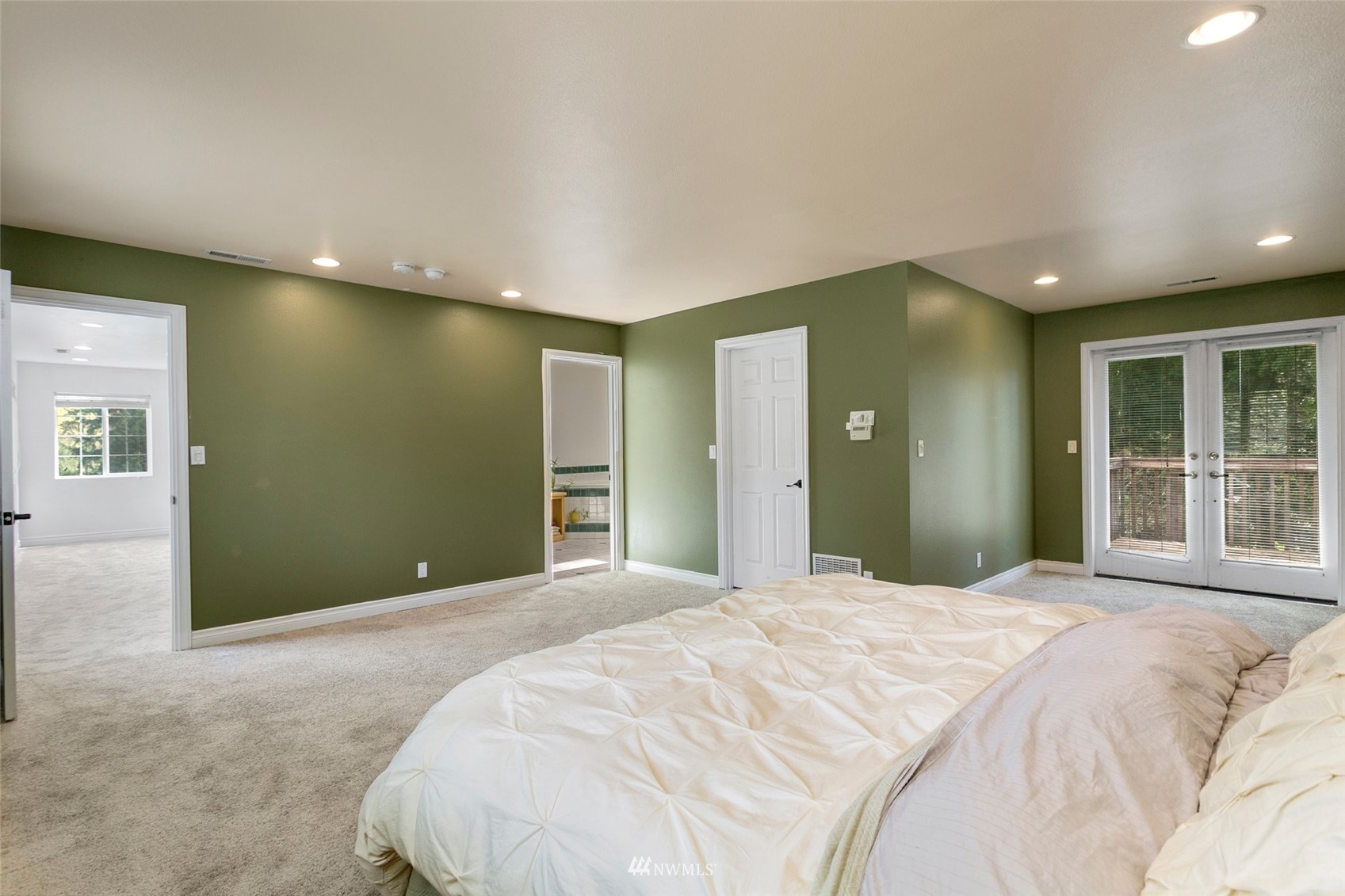 20605 Southeast 159th Street Renton, WA 98059 - Photo 20 of 40