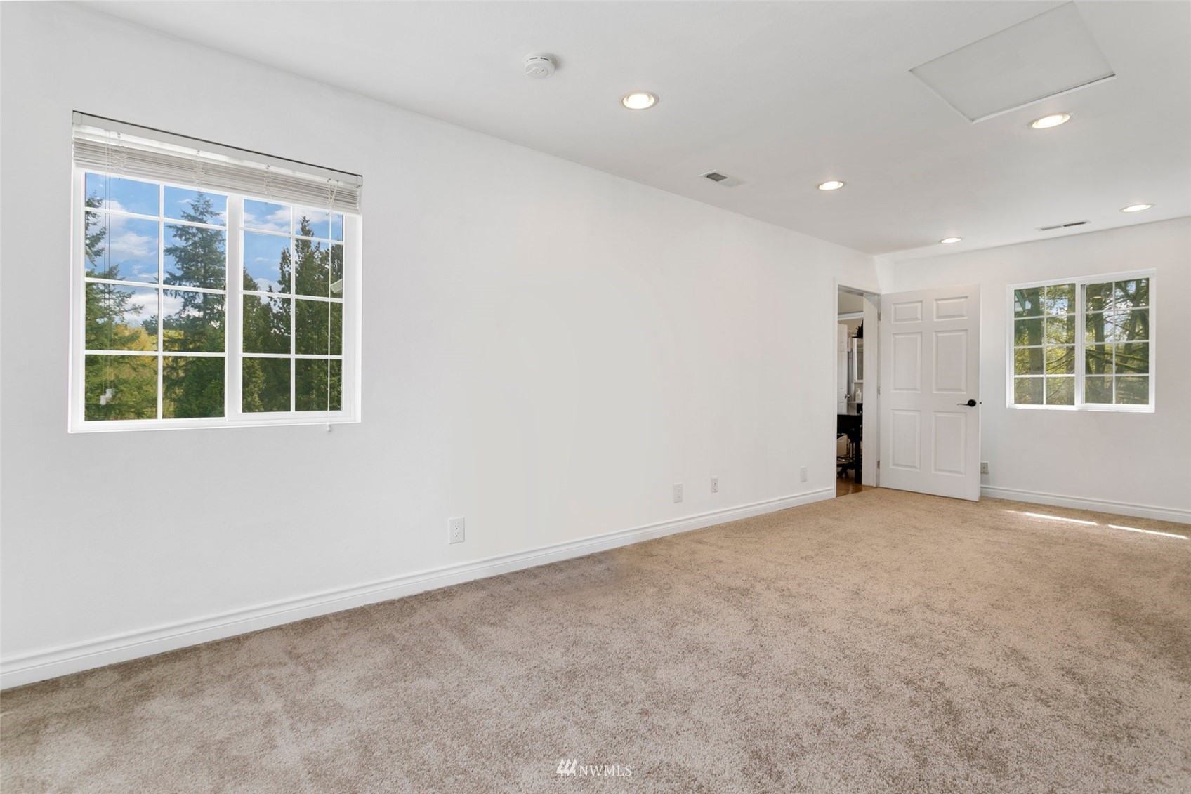 20605 Southeast 159th Street Renton, WA 98059 - Photo 25 of 40 an empty room with a window