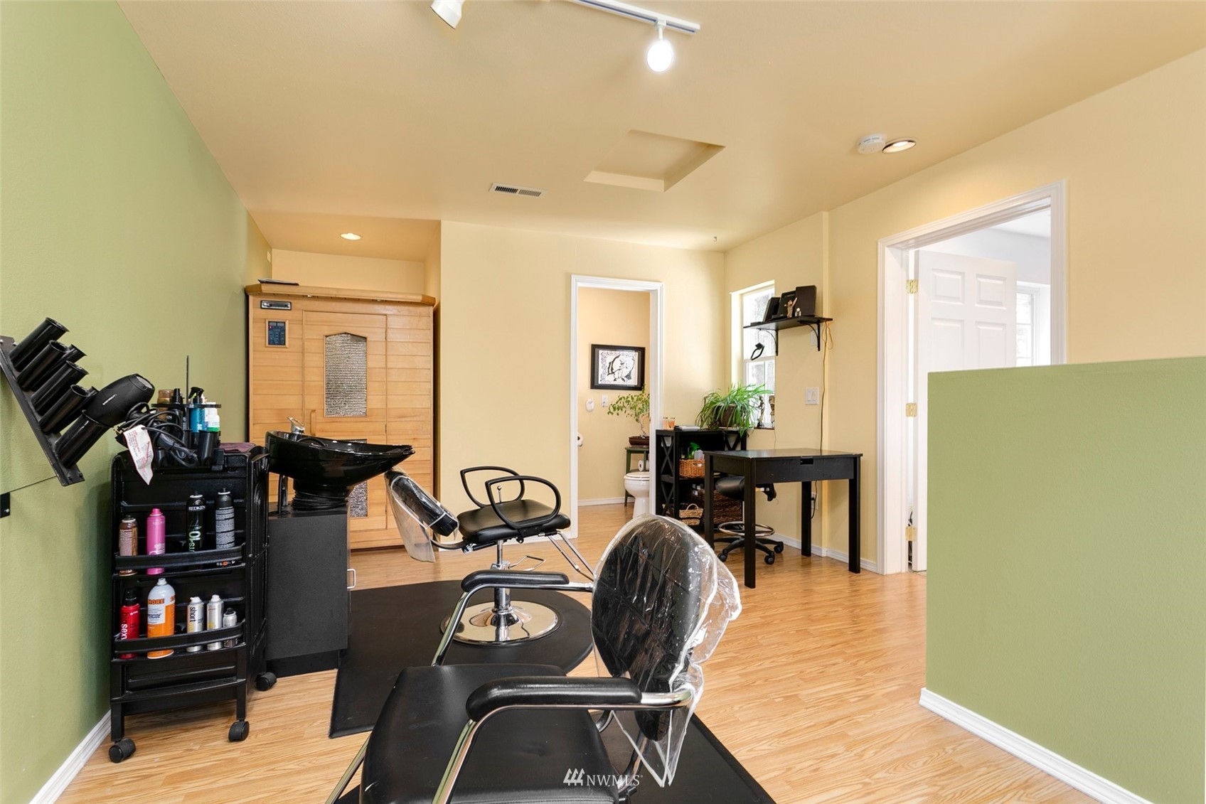 20605 Southeast 159th Street Renton, WA 98059 - Photo 28 of 40 a view of a room with gym equipment