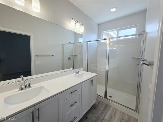 $2,123 | 5846 Steinbeck Vly Street, Las Vegas, NV 89113