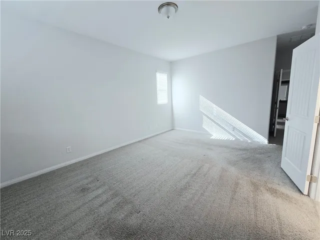 $2,123 | 5846 Steinbeck Vly Street, Las Vegas, NV 89113