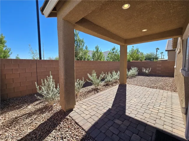 $2,123 | 5846 Steinbeck Vly Street, Las Vegas, NV 89113