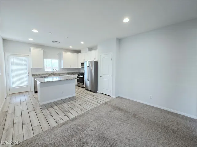 $2,123 | 5846 Steinbeck Vly Street, Las Vegas, NV 89113