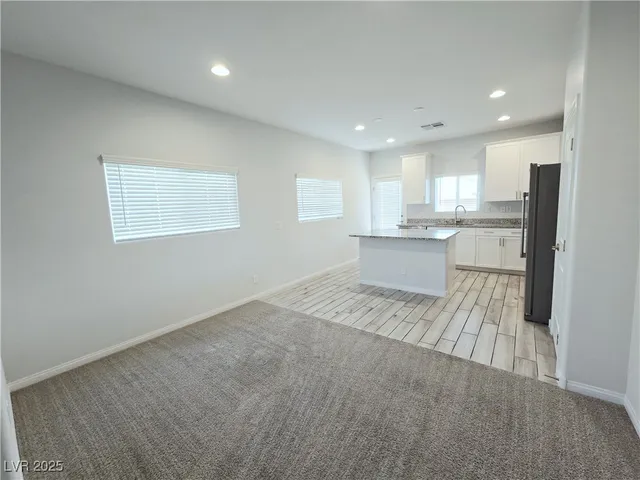 $2,123 | 5846 Steinbeck Vly Street, Las Vegas, NV 89113