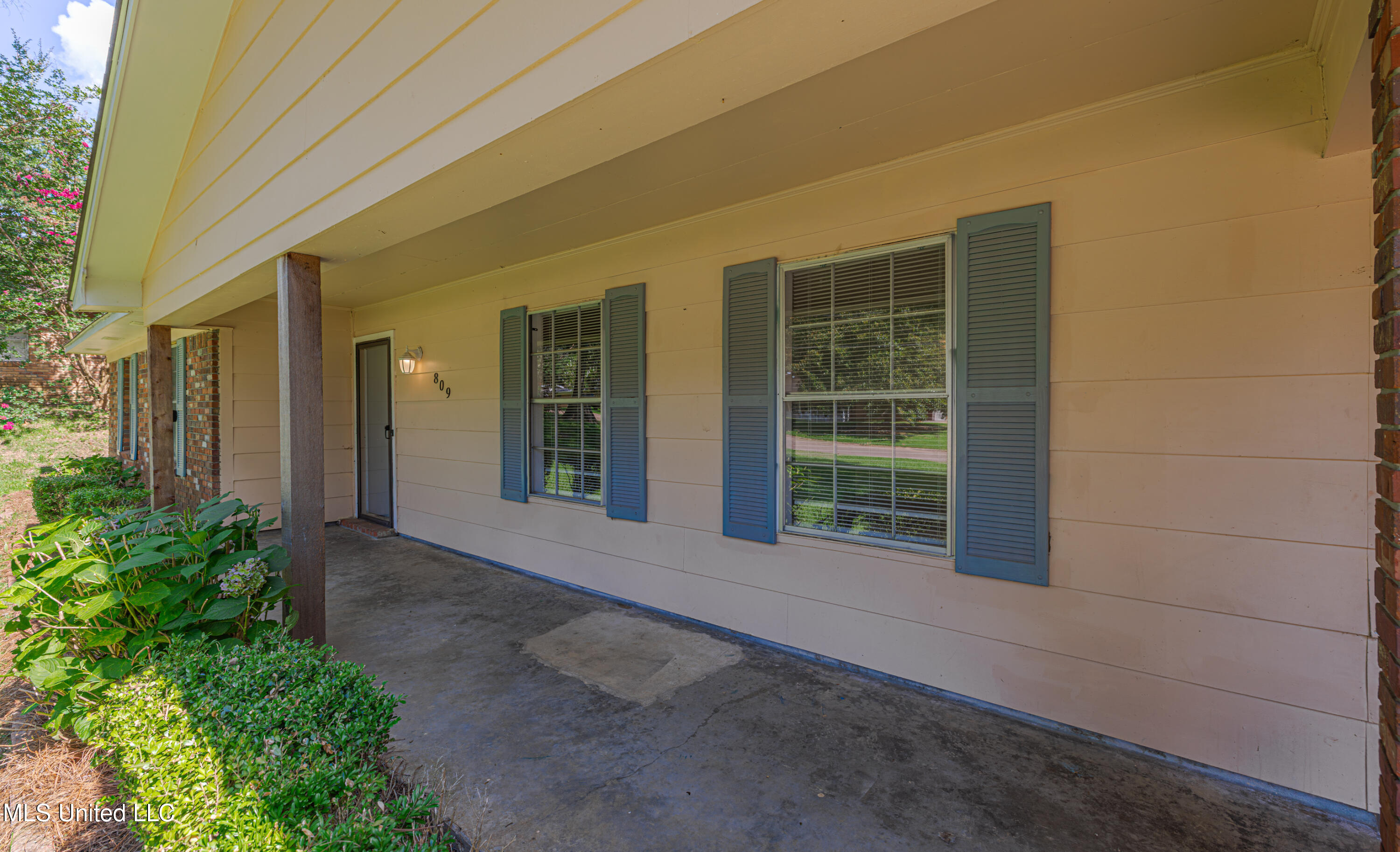 809 Normandy Drive Clinton, MS 39056 - Photo 6 of 38 1R4A1594