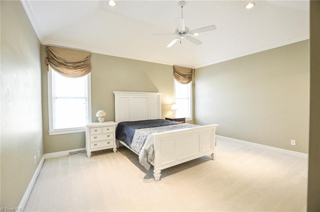 2029 Rossmore Road Clemmons, NC 27012 - Photo 11 of 30 Huge Main Level Master Bedroom