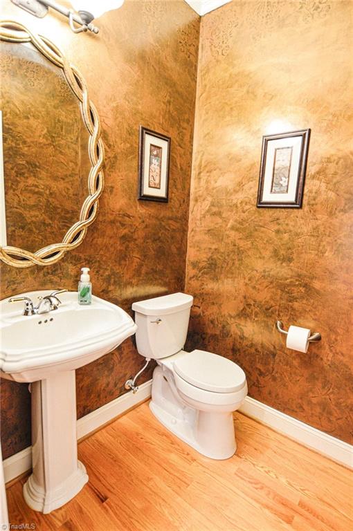 2029 Rossmore Road Clemmons, NC 27012 - Photo 16 of 30 Half Bath