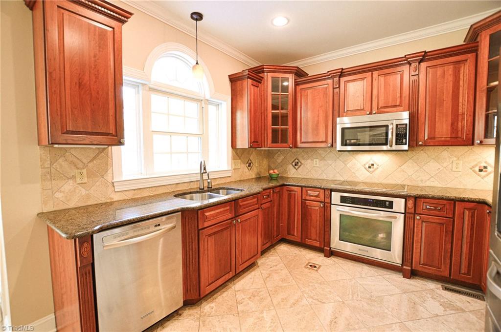 2029 Rossmore Road Clemmons, NC 27012 - Photo 3 of 30 Custom Cabinets