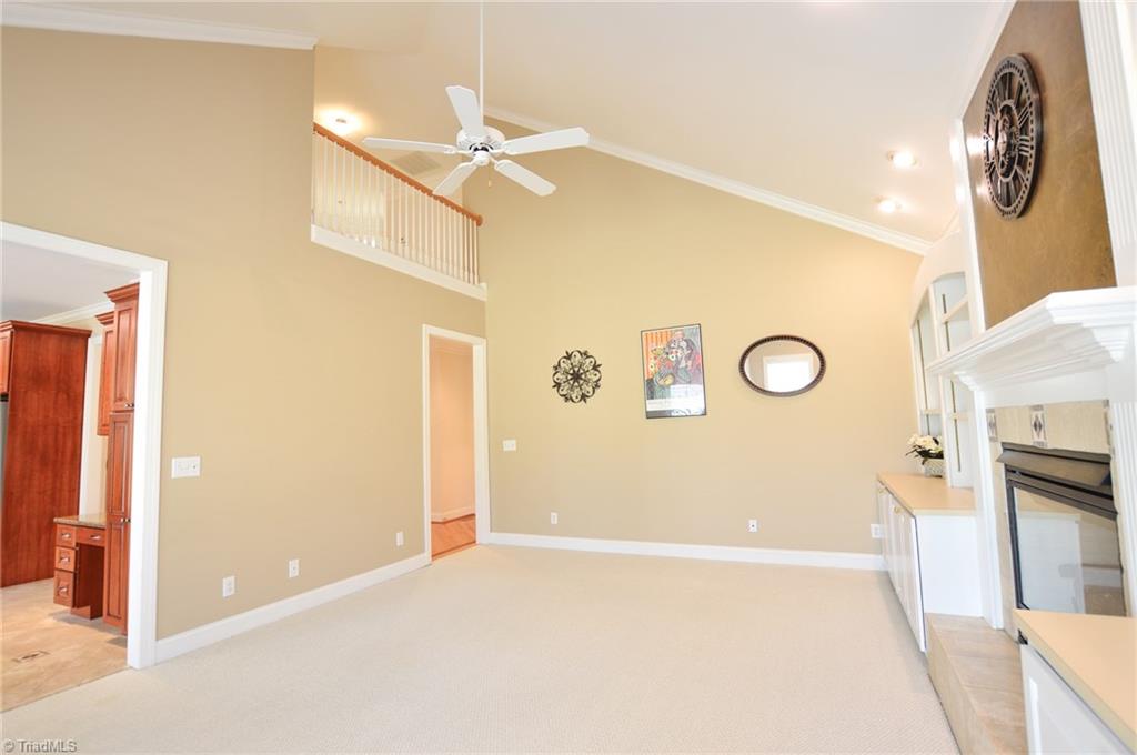 2029 Rossmore Road Clemmons, NC 27012 - Photo 8 of 30 Family room