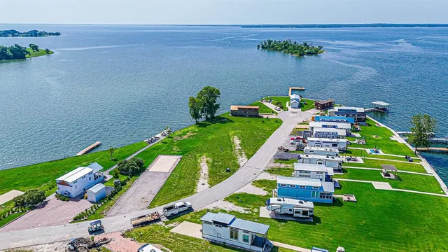 $99,000 | 6447 Peninsula Road, Kerens, TX 75144