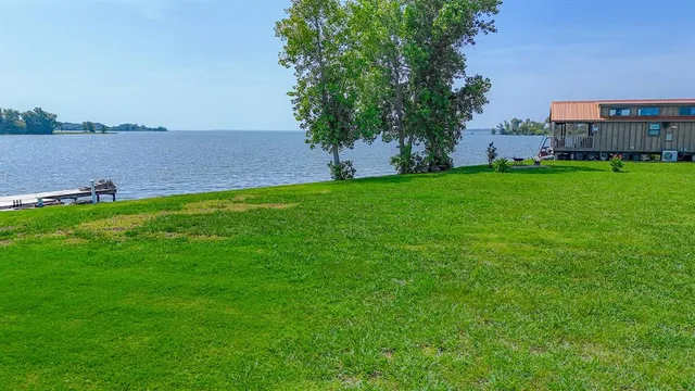 $99,000 | 6447 Peninsula Road, Kerens, TX 75144