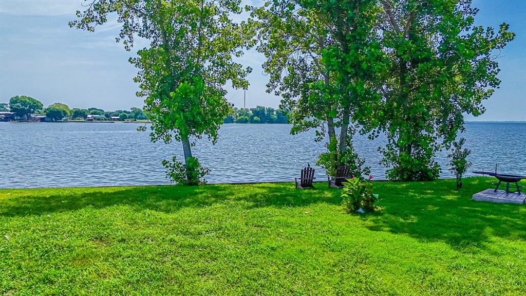 6447 Peninsula Road Kerens, TX 75144 - Photo 14 of 23