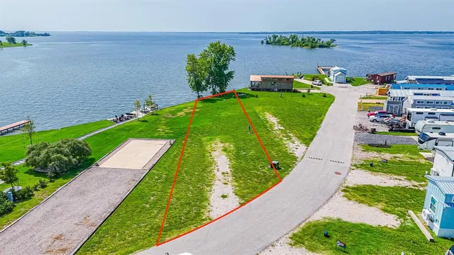 $99,000 | 6447 Peninsula Road, Kerens, TX 75144