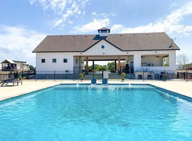 $99,000 | 6447 Peninsula Road, Kerens, TX 75144