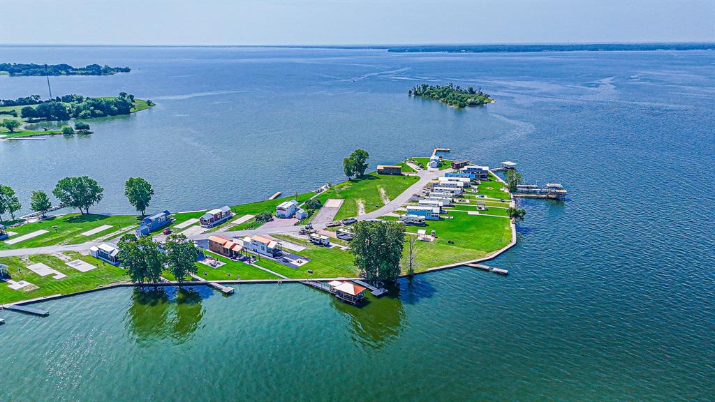 6447 Peninsula Road Kerens, TX 75144 - Photo 2 of 23