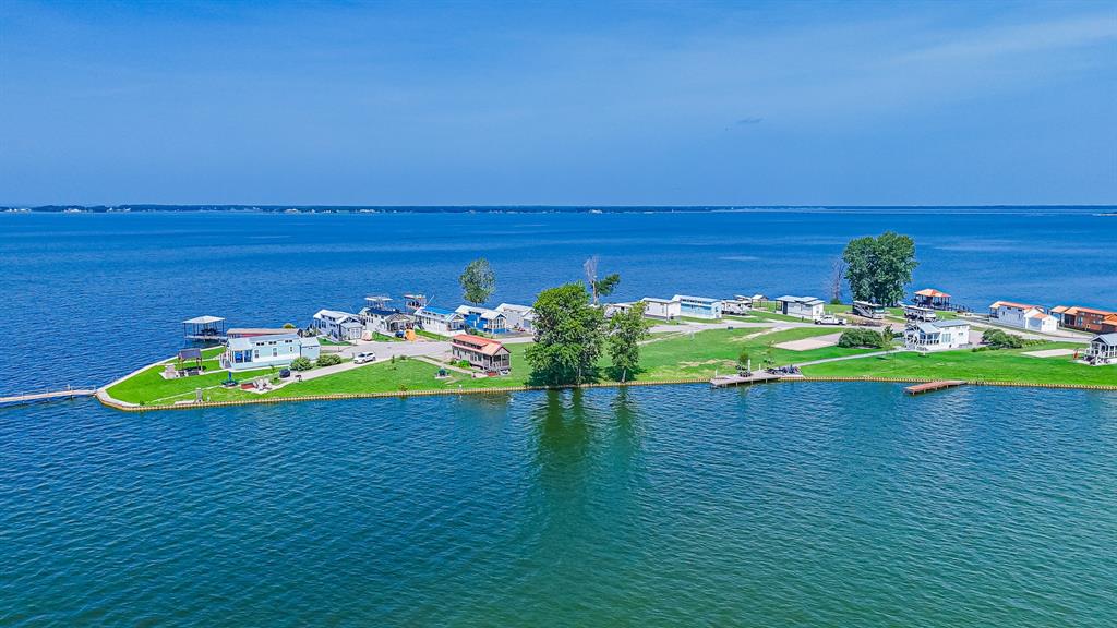 6447 Peninsula Road Kerens, TX 75144 - Photo 6 of 23