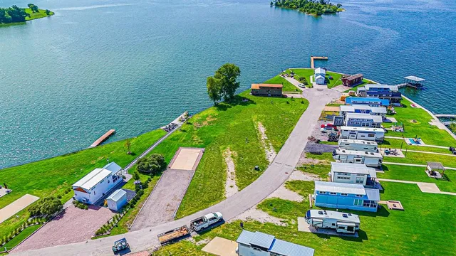 $99,000 | 6447 Peninsula Road, Kerens, TX 75144