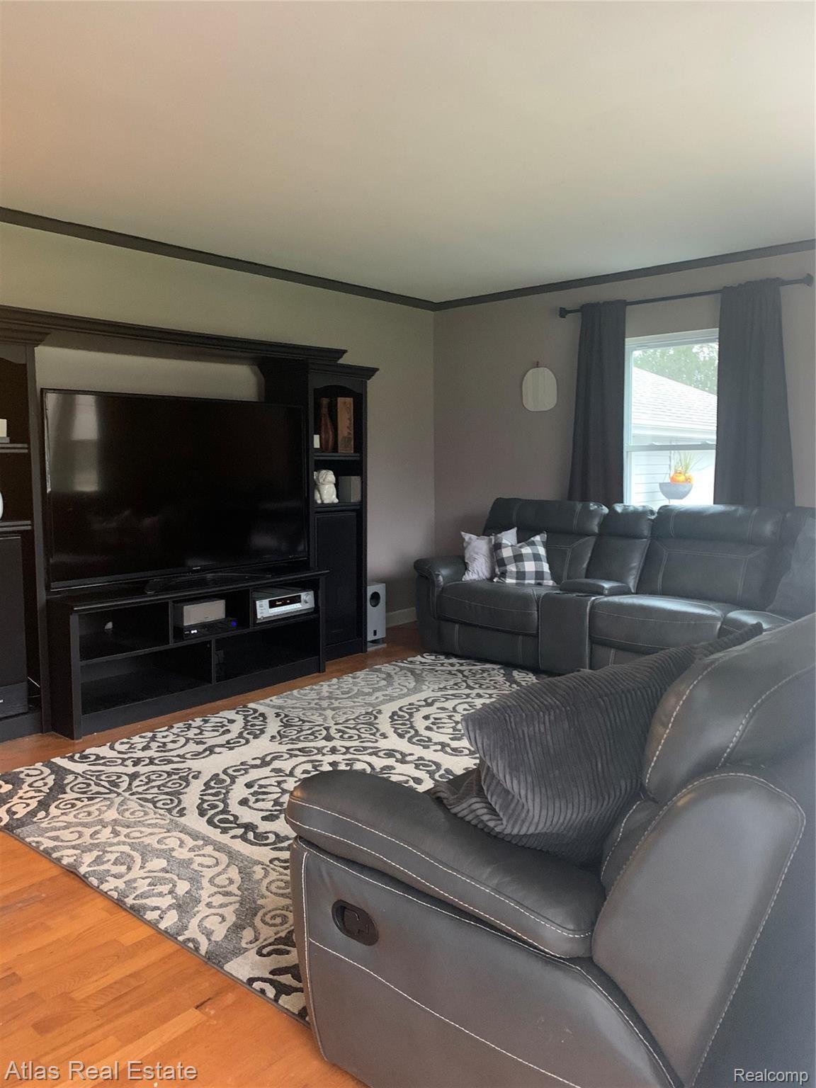 5500 East Potter Road Burton, MI 48509 - Photo 2 of 35 image (3).jpg