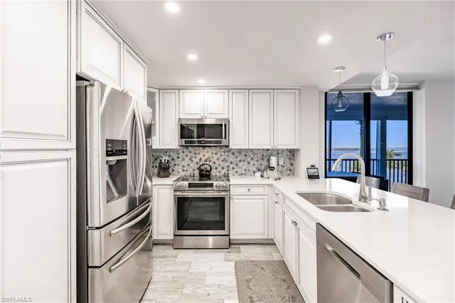 $739,900 | 17170 Harbour Point Drive, Unit 437, Fort Myers, FL 33908