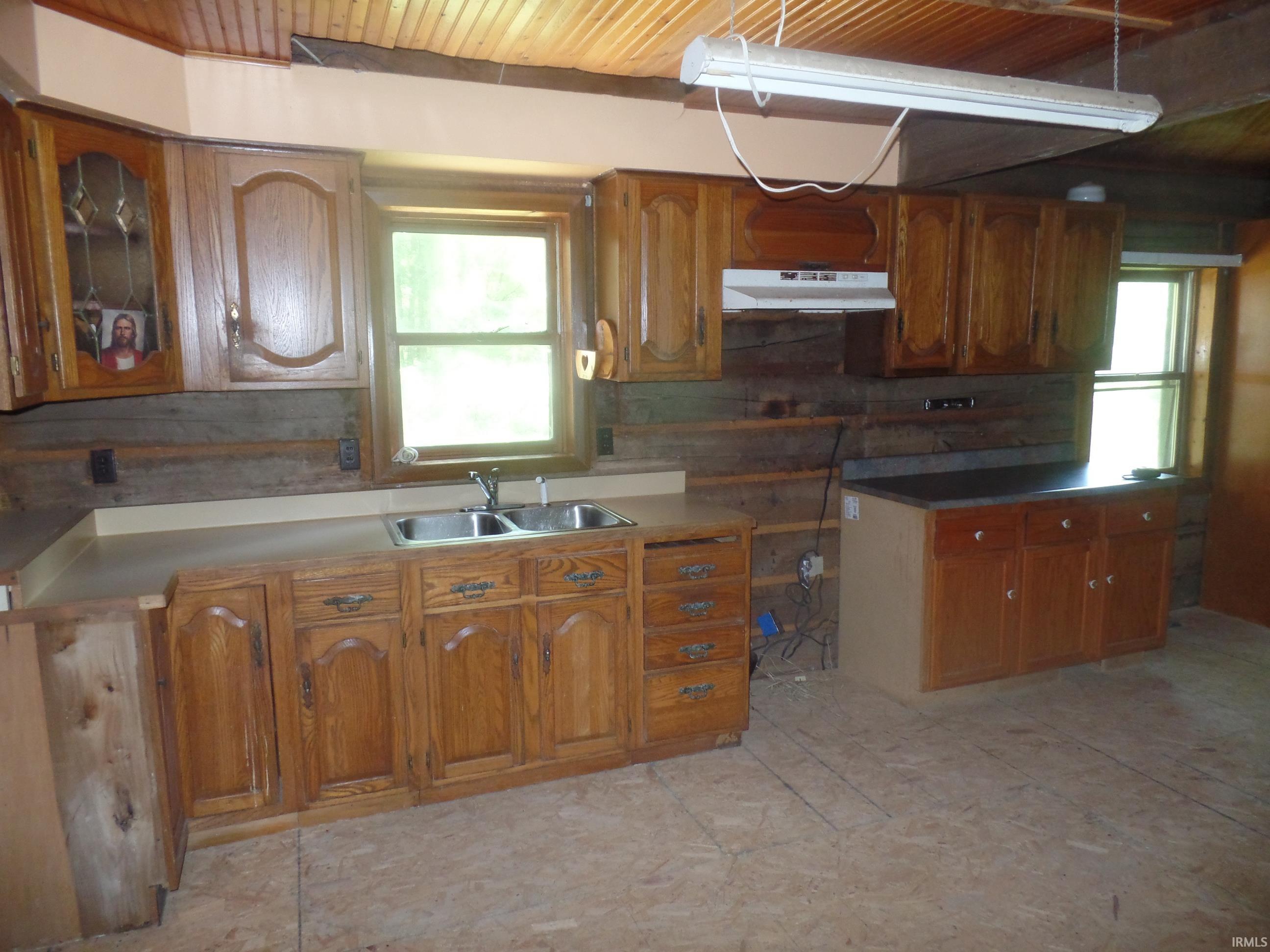 4367 South Dry Branch Road Bloomfield, IN 47424 - Photo 4 of 19 Gallery Image 4